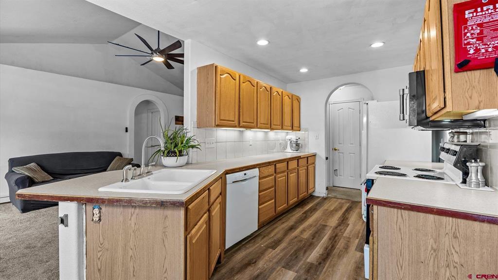 360 N Ash Street Property Photo 13