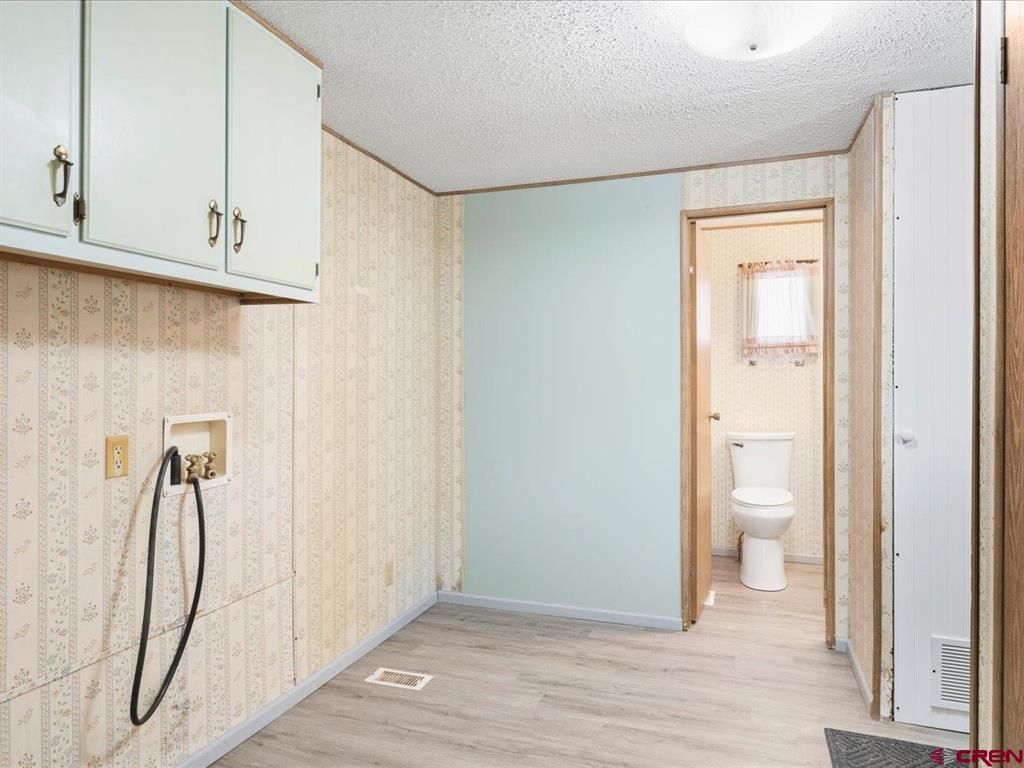 1524 Arizona Street Property Photo 15