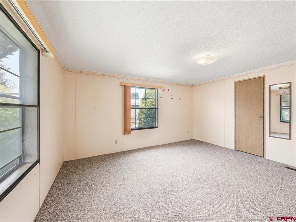 1524 Arizona Street Property Photo 24