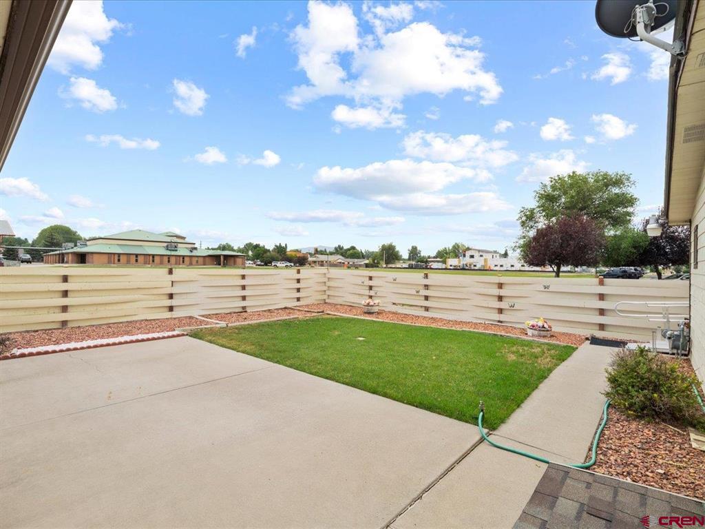 1524 Arizona Street Property Photo 30