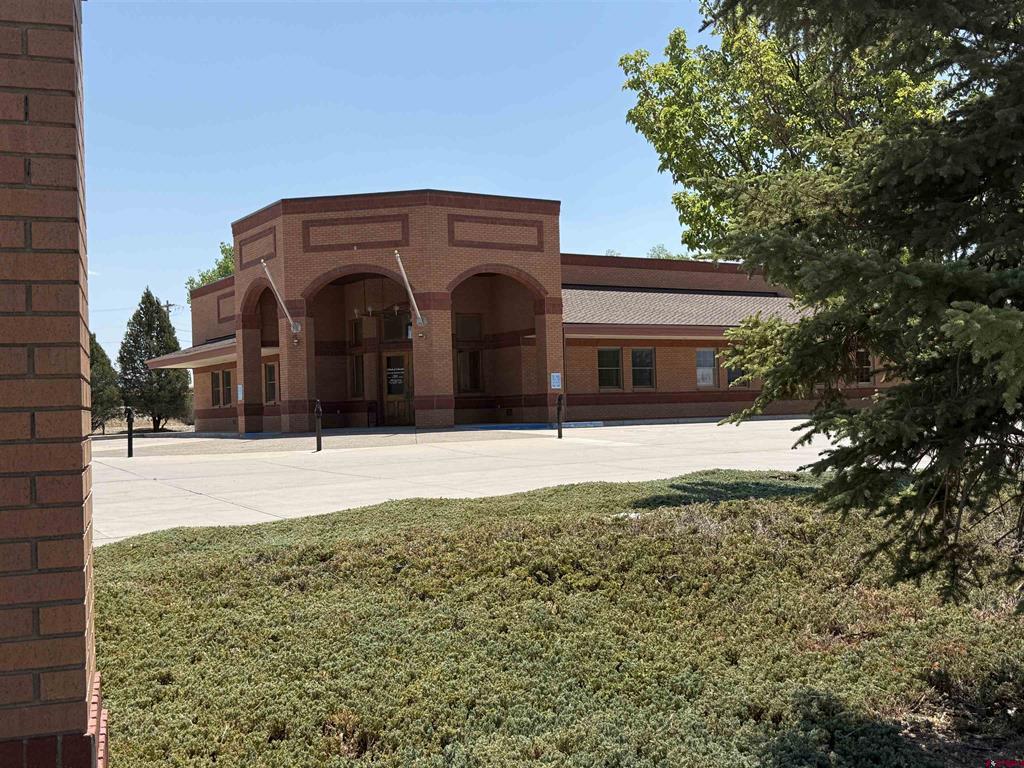 500 S Highway 50 Business Loop Property Photo 1