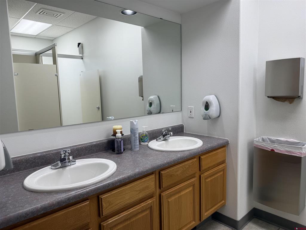 500 S Highway 50 Business Loop Property Photo 18
