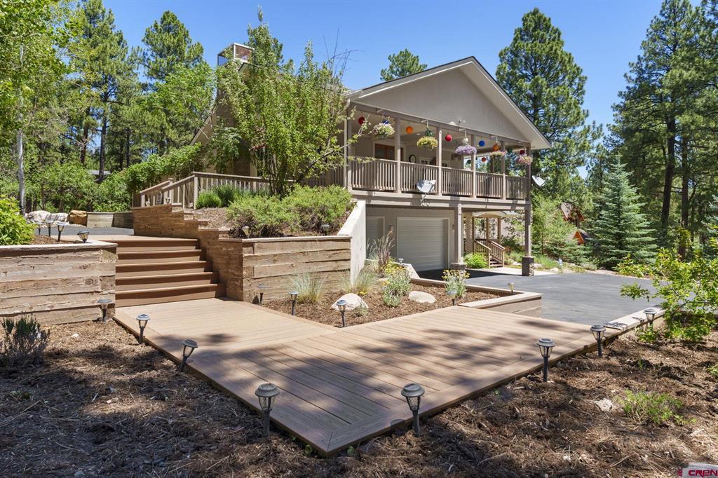 565 Iron King Property Photo 3