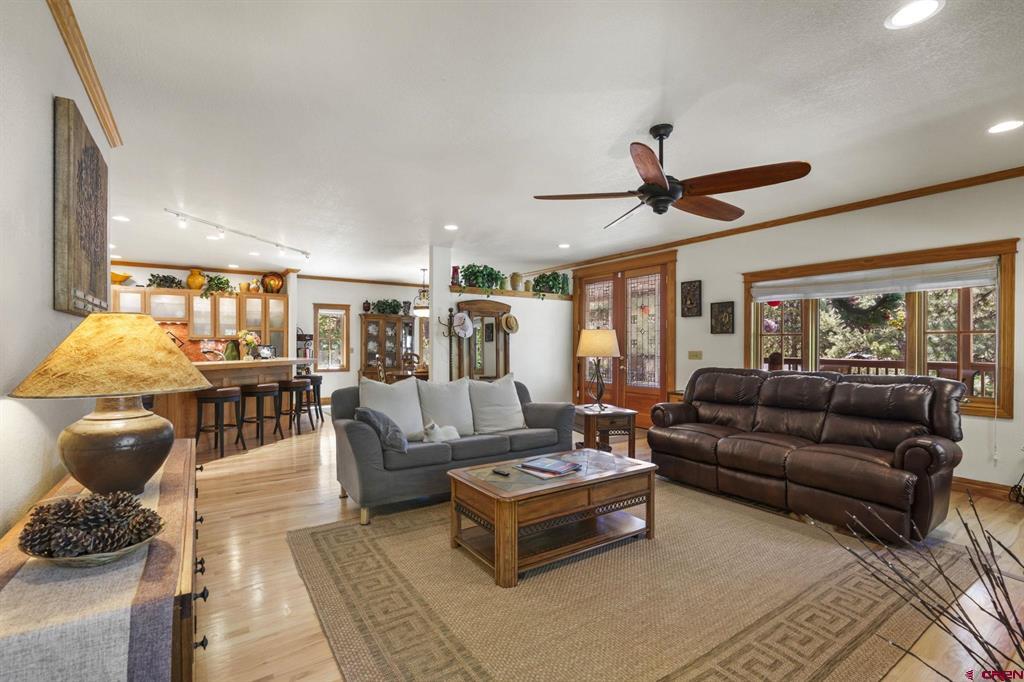 565 Iron King Property Photo 6