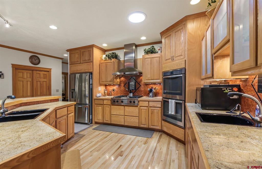 565 Iron King Property Photo 14