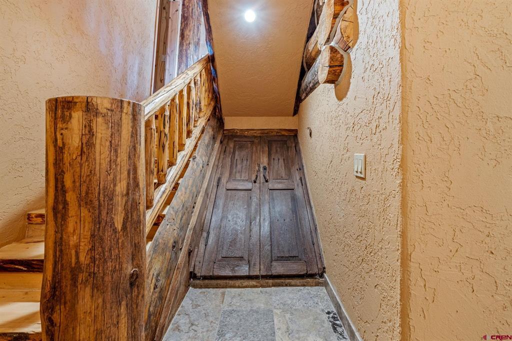 580 Lake Purgatory Drive Property Photo 28