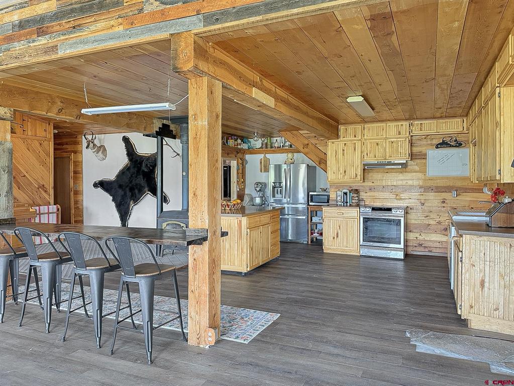 81438 92 Highway Property Photo 5