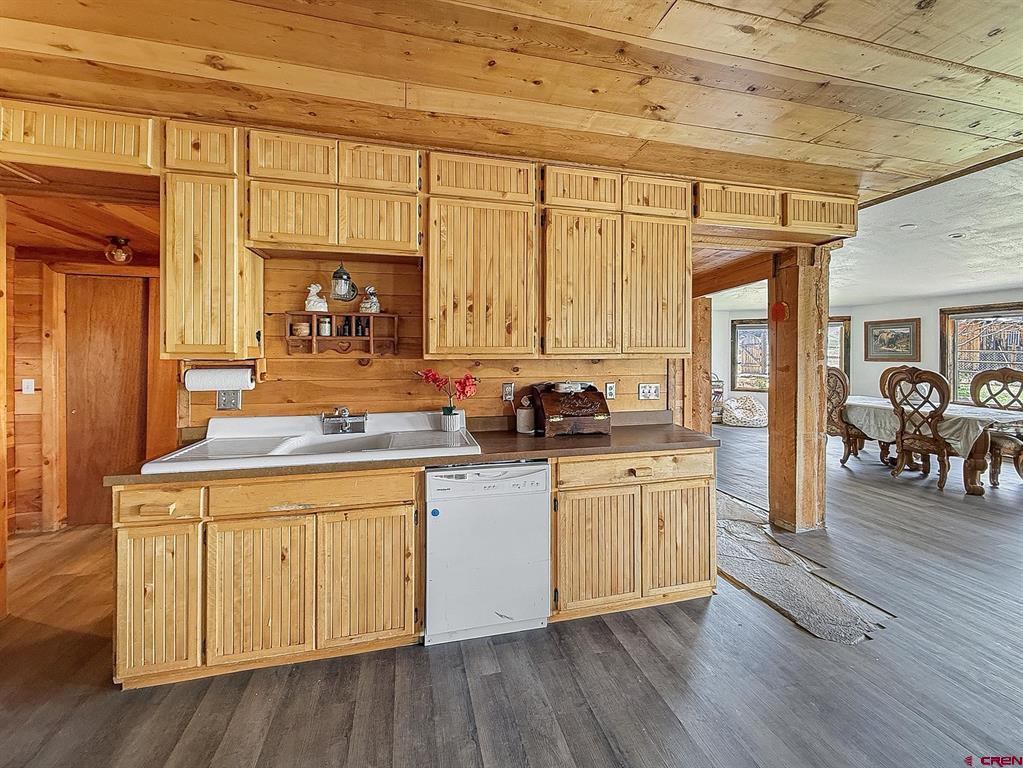 81438 92 Highway Property Photo 11