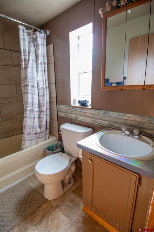 637 N Pine Street Property Photo 22