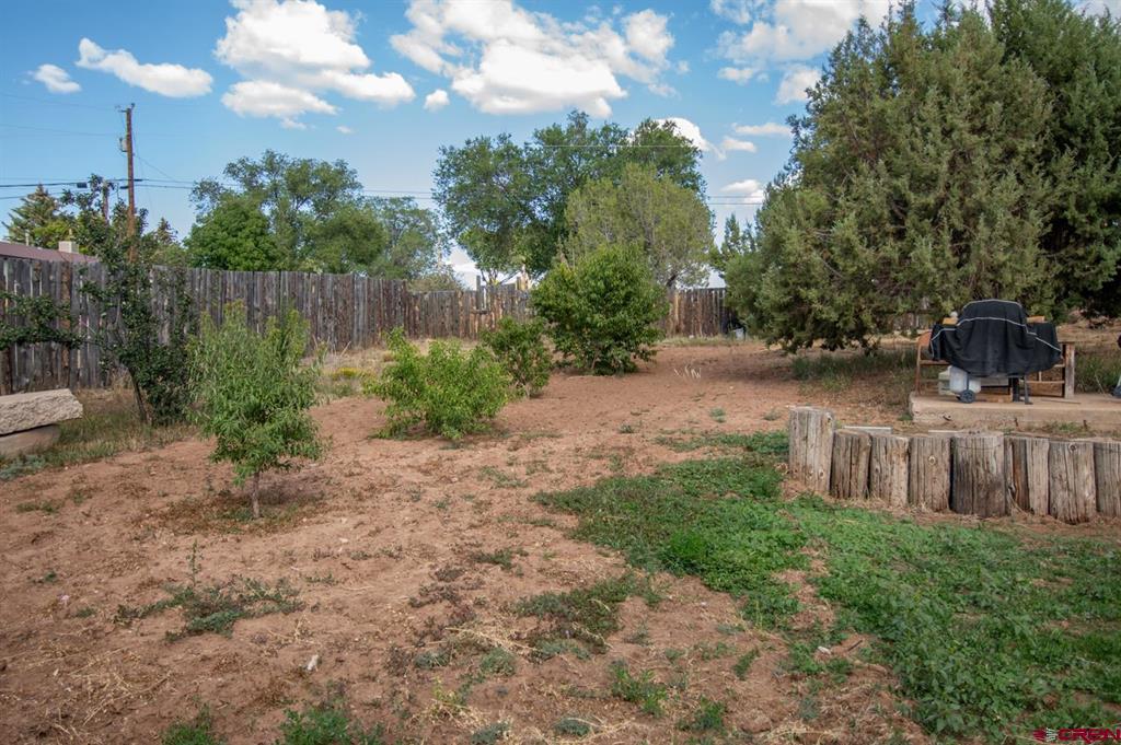 637 N Pine Street Property Photo 37