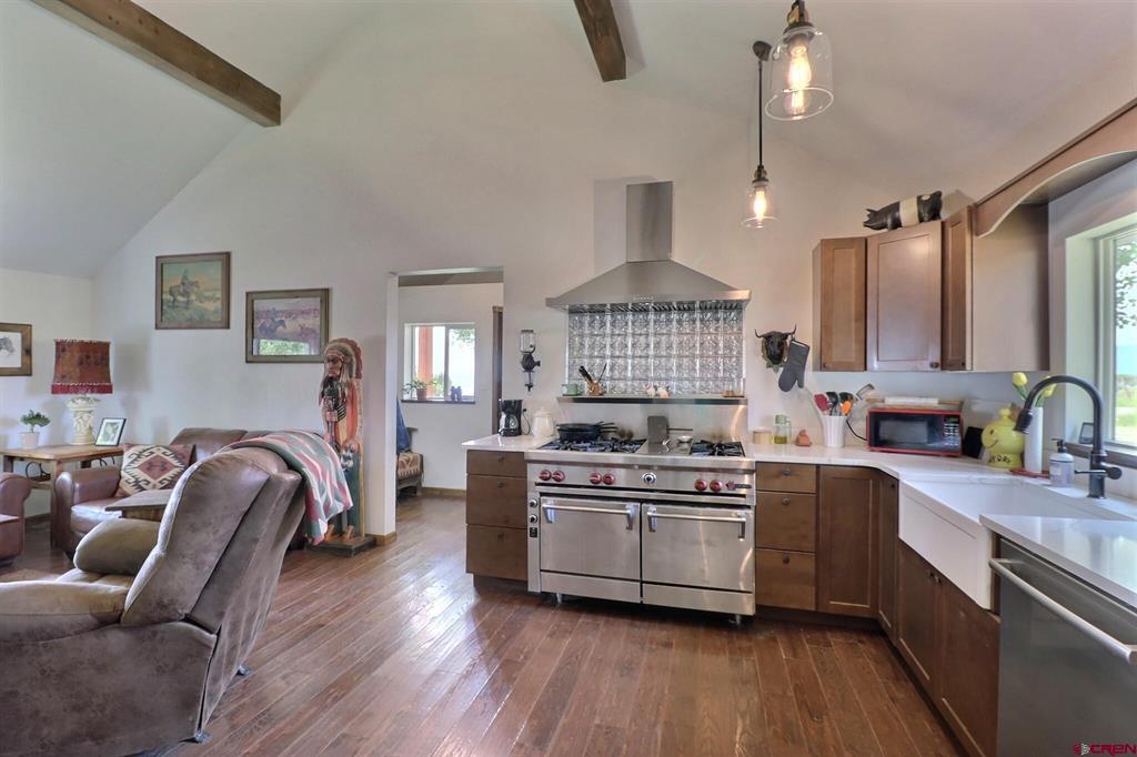 15574 2900 Road Property Photo 11