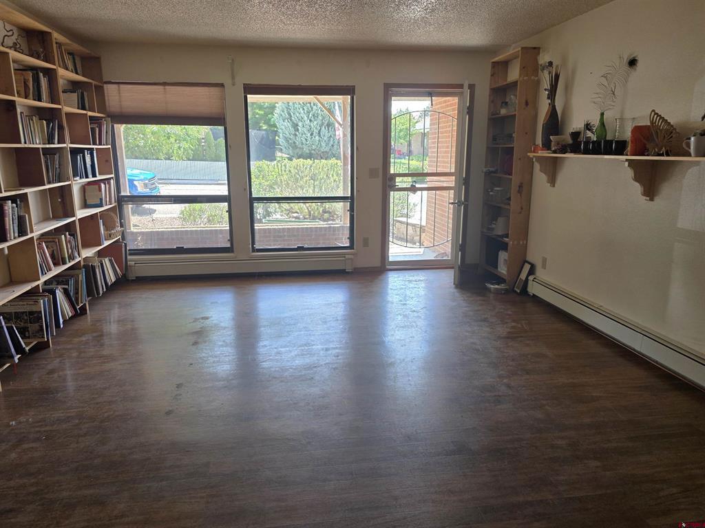 1630 Manchester Drive Property Photo 5