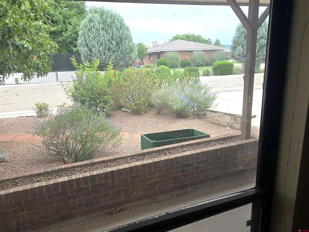 1630 Manchester Drive Property Photo 6