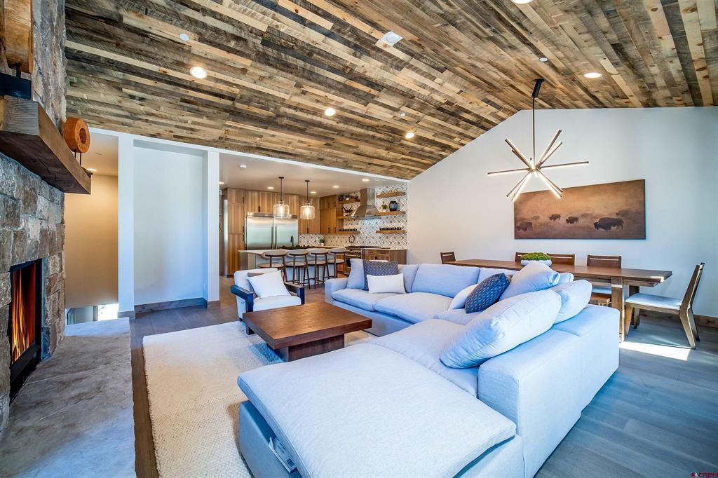 97 Travertine Trail Property Photo 7