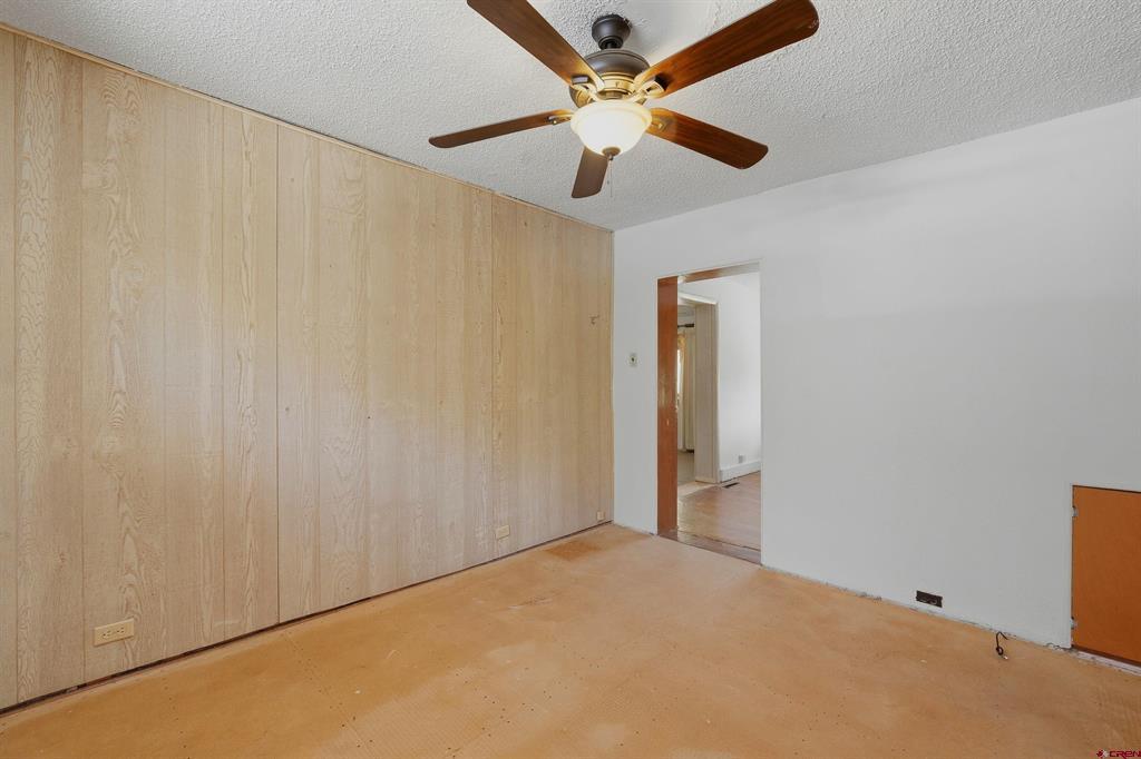 1109 E 1st Street Property Photo 22