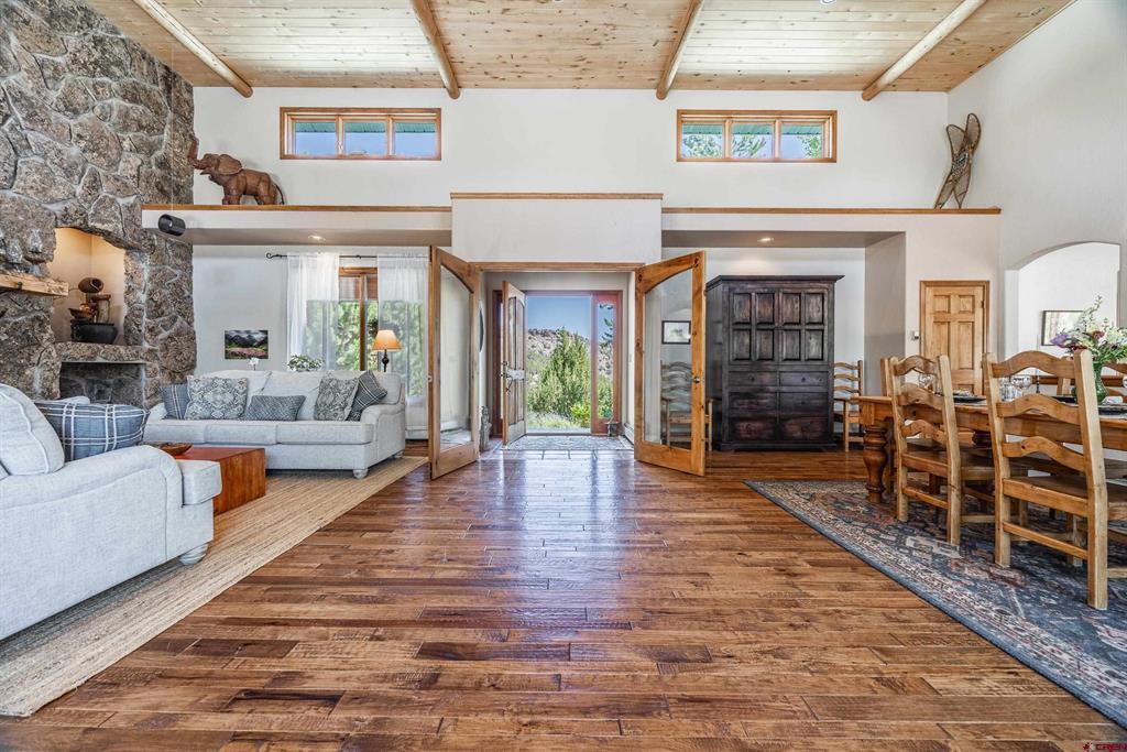 18865 Spring Canyon Road Property Photo 6