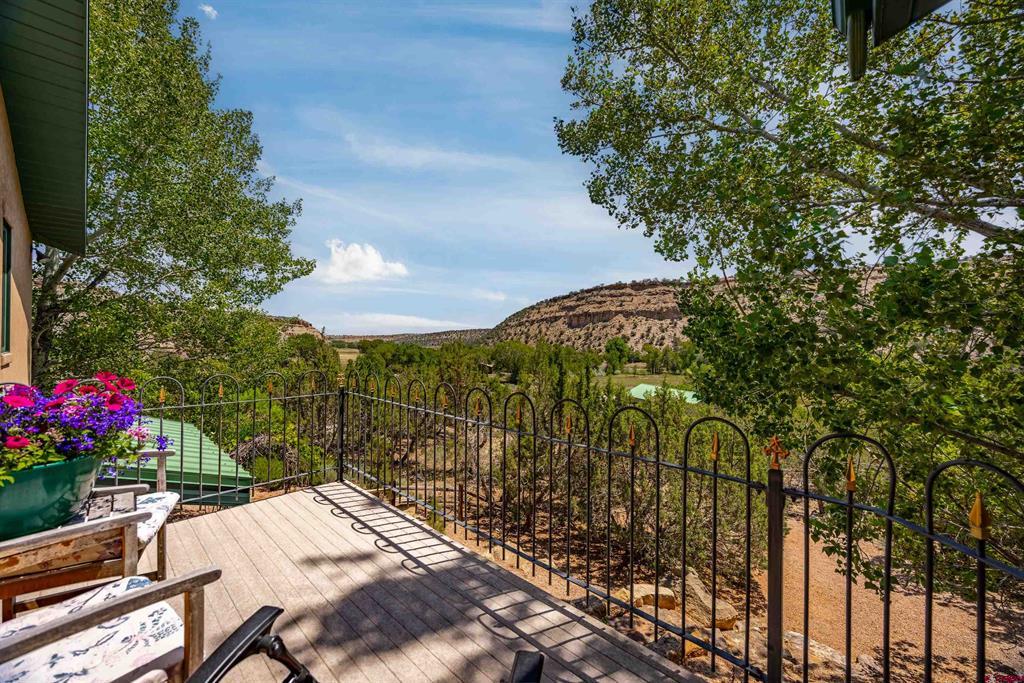 18865 Spring Canyon Road Property Photo 18