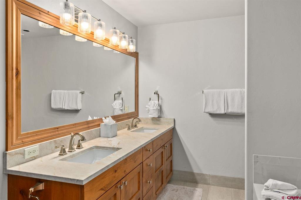 14 Hunter Hill Road Property Photo 15