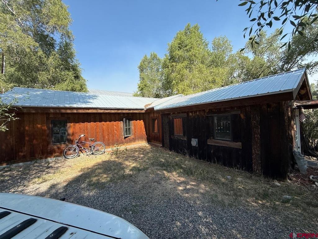 209 S 11th Street Property Photo 2