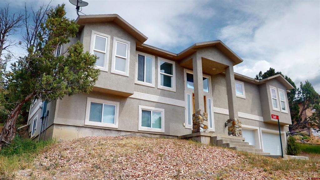 13687 Ragged Mountain Drive Property Photo 2