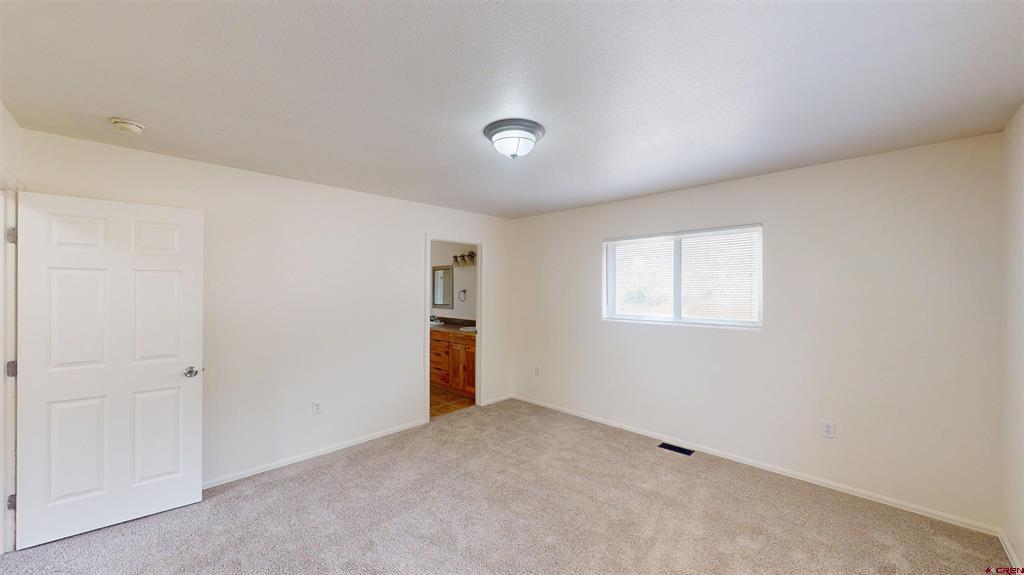 13687 Ragged Mountain Drive Property Photo 12