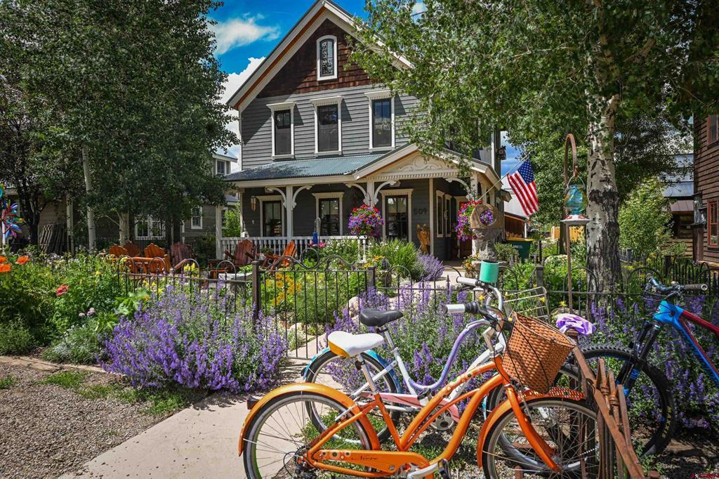 509 Gothic Avenue Property Photo 3