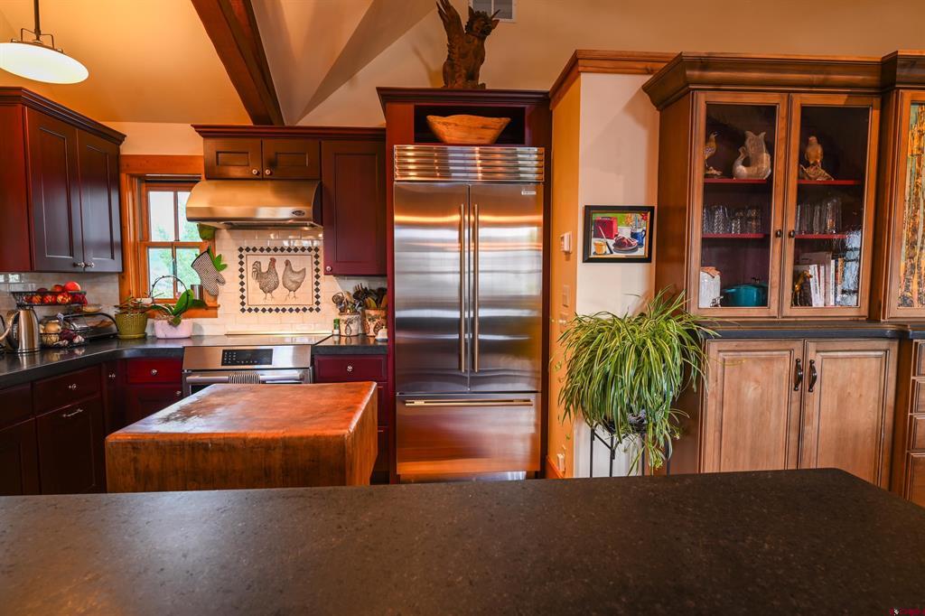 509 Gothic Avenue Property Photo 9