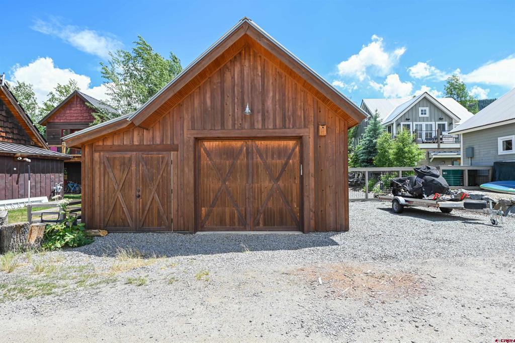 509 Gothic Avenue Property Photo 36