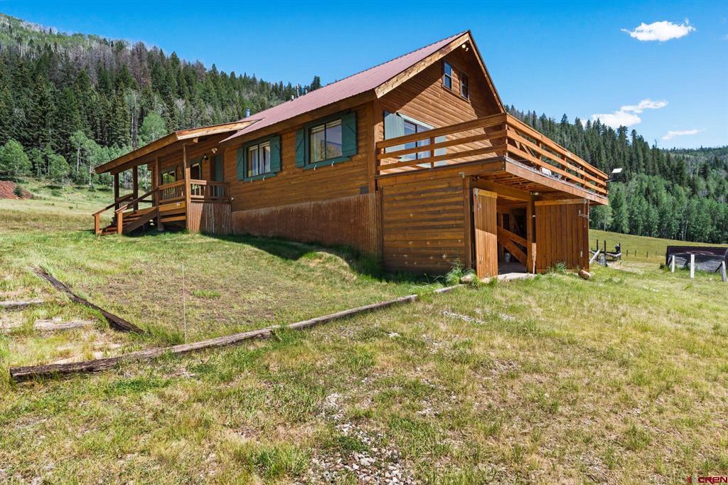 12902 44.2 Property Photo 1