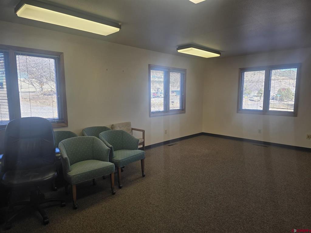 484 Turner Drive #b - 1 Avenue Property Photo 8