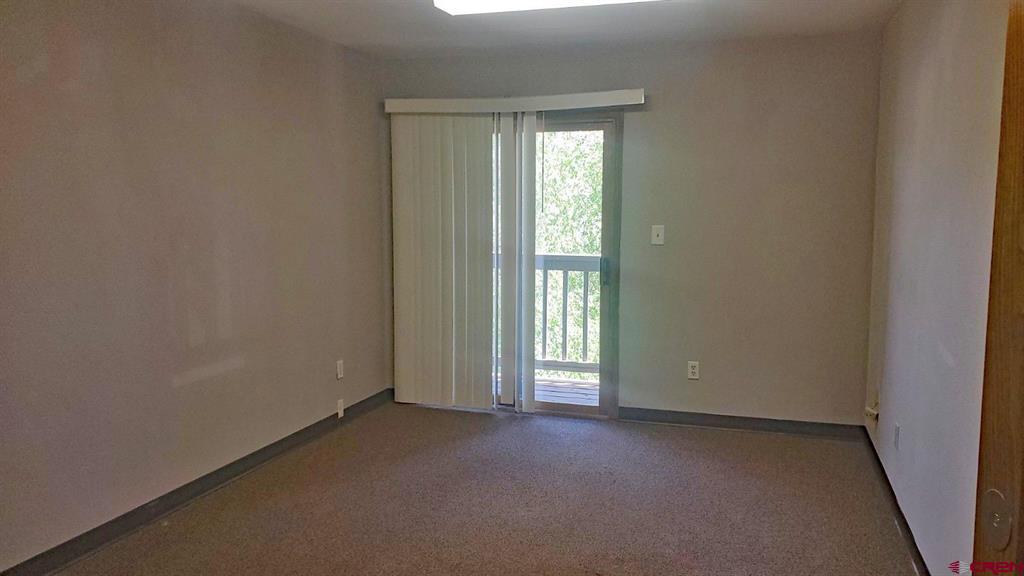 484 Turner Drive #b - 1 Avenue Property Photo 11