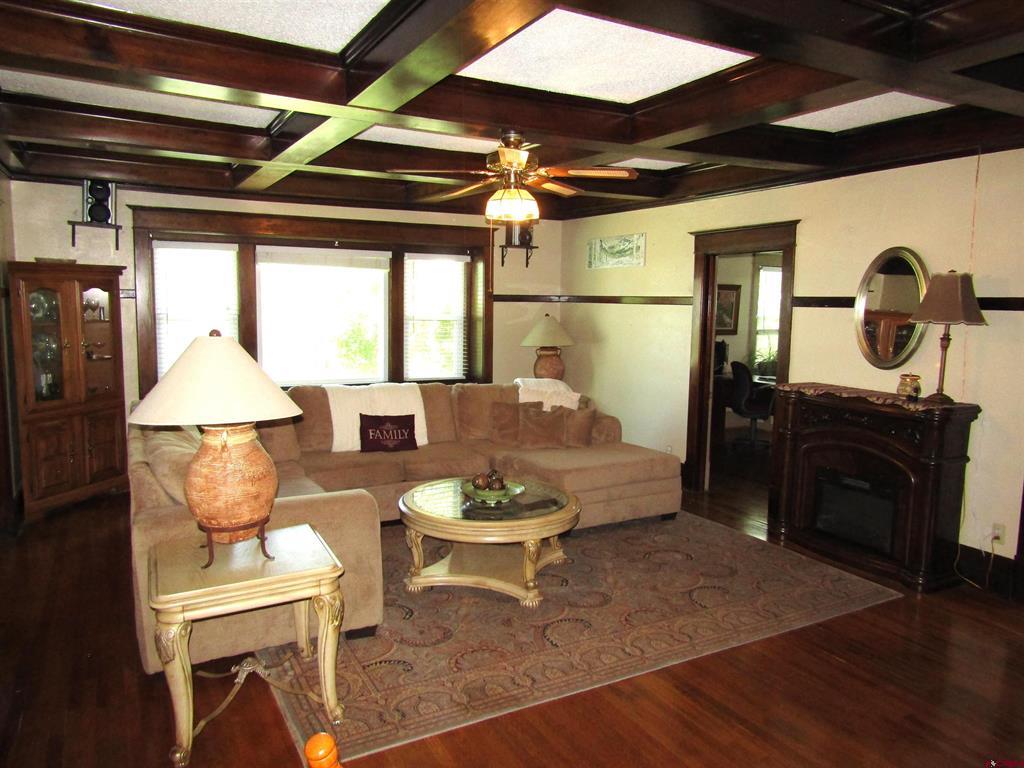 735 Spruce Street Property Photo 4