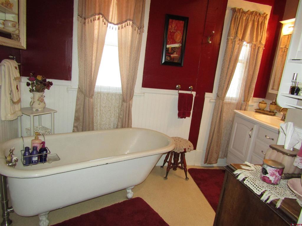 735 Spruce Street Property Photo 8