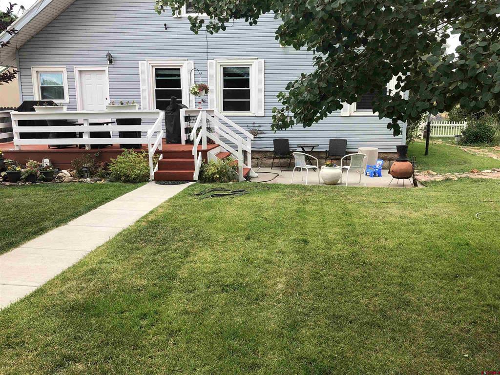 735 Spruce Street Property Photo 25