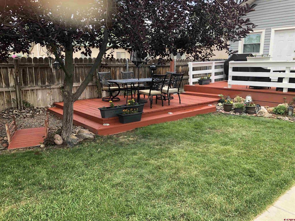 735 Spruce Street Property Photo 26