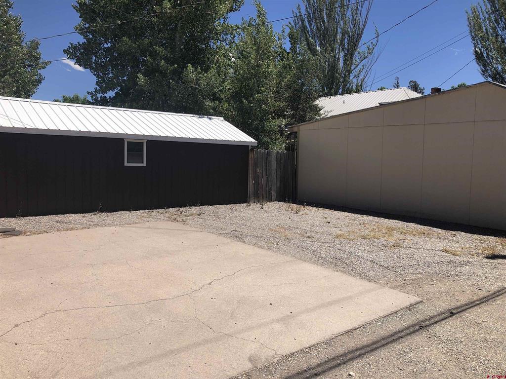 735 Spruce Street Property Photo 30