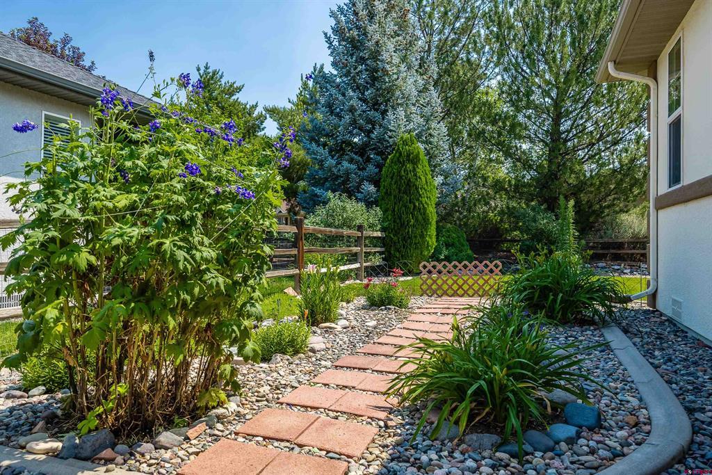 3715 Lone Tree Lane Property Photo 11