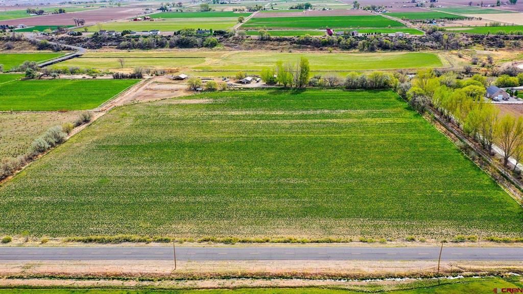 582 1600 Road Property Photo 2
