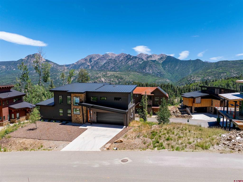 34 Double Diamond Drive Property Photo 10