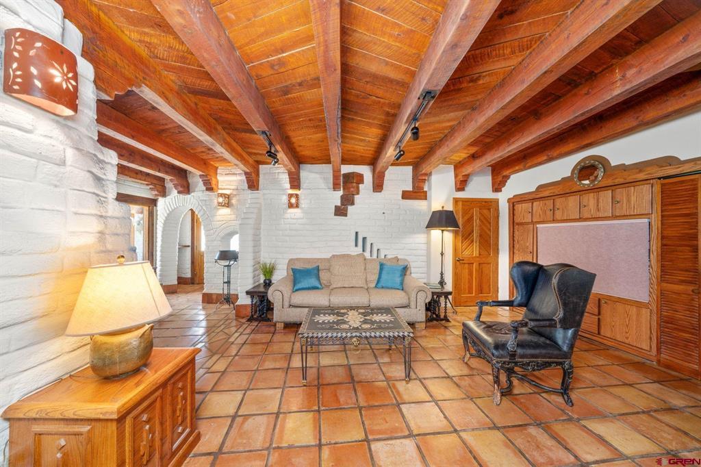 1274 Aspen Drive Property Photo 8