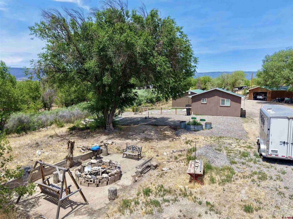 21902 Newland Road Property Photo 8
