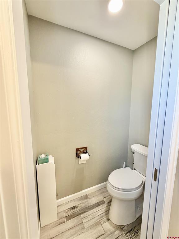 21902 Newland Road Property Photo 14