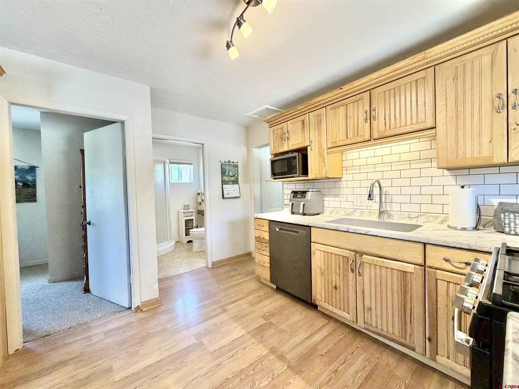 21902 Newland Road Property Photo 23