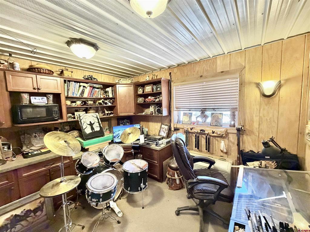 21902 Newland Road Property Photo 37