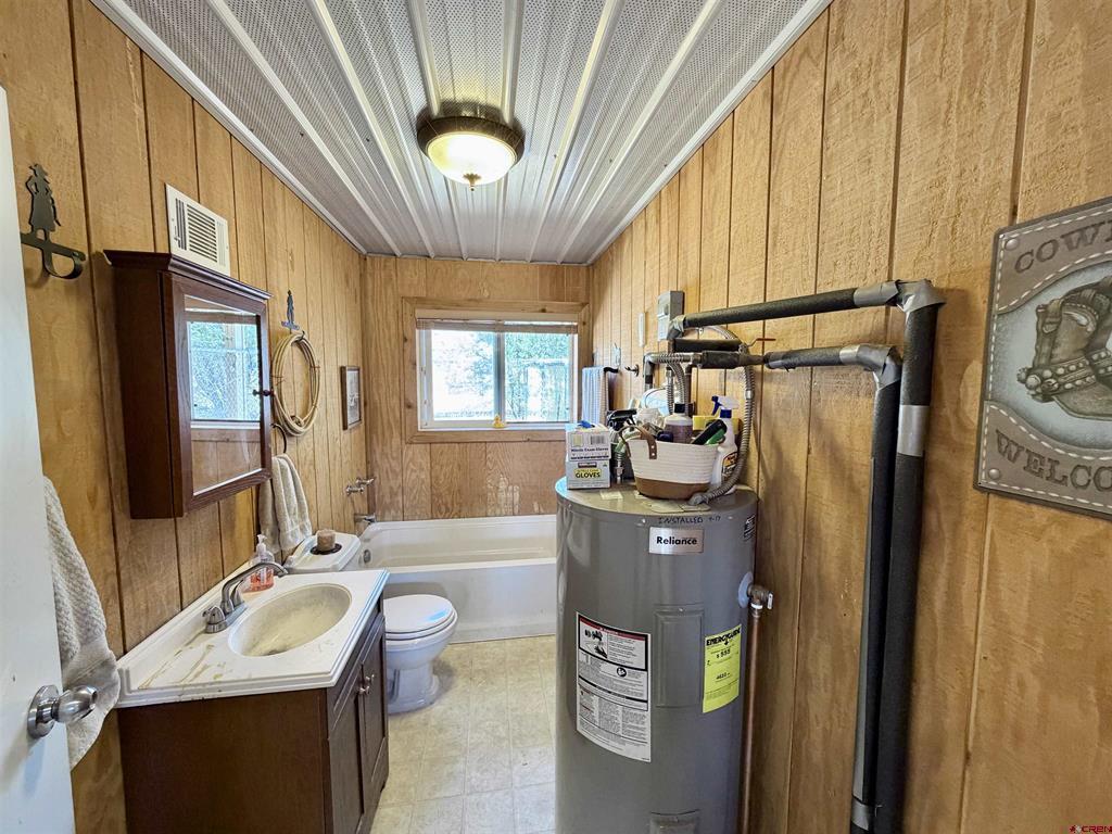 21902 Newland Road Property Photo 38