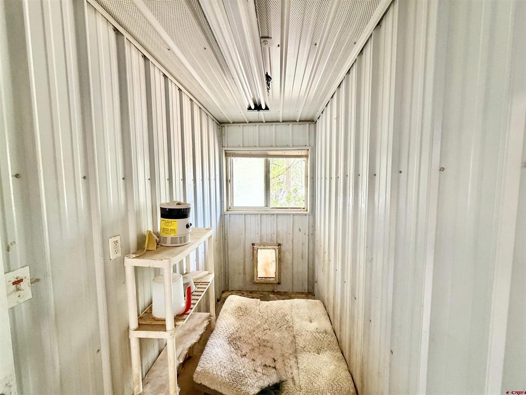 21902 Newland Road Property Photo 41