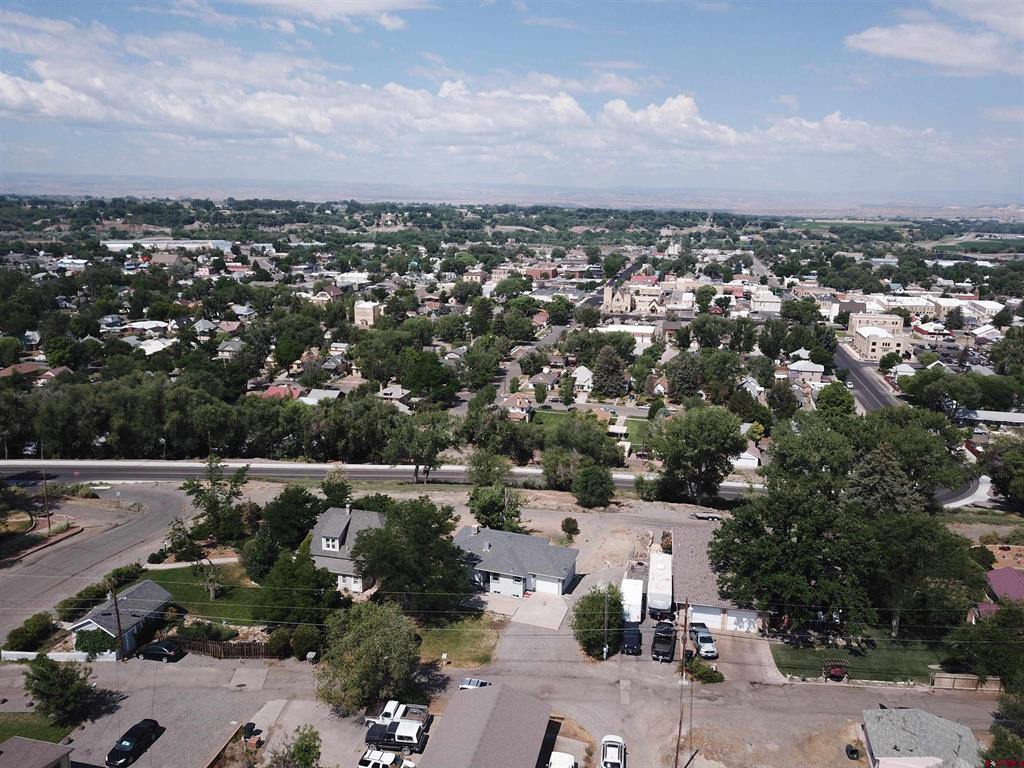 450 - 450 1/2 Grand Boulevard Property Photo 33
