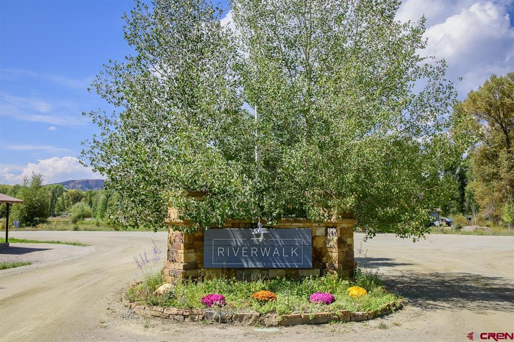 451 Kokanee Court Property Photo 9