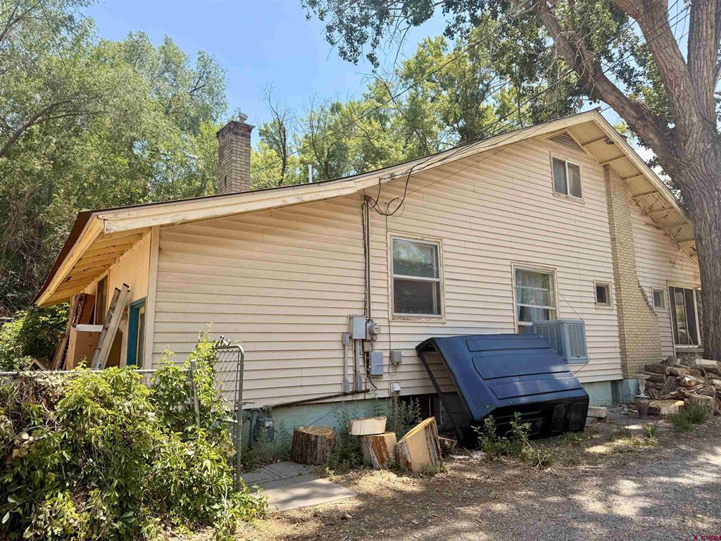 312 3rd Street Property Photo 4