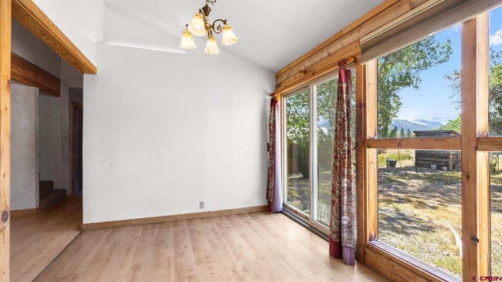 214 N Amelia Street Property Photo 5